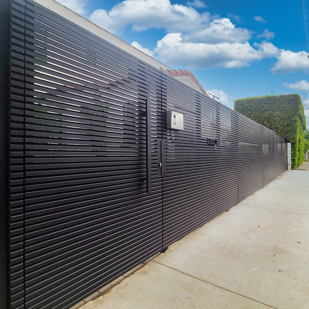 Modern Fence | Evergreen Gates And Fence 877-211-2155